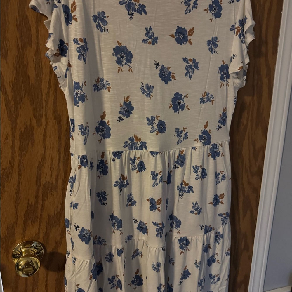 Cream Midi Dress with Blue Floral Print and V-Neck, Large- NWT! - Picture 8 of 10